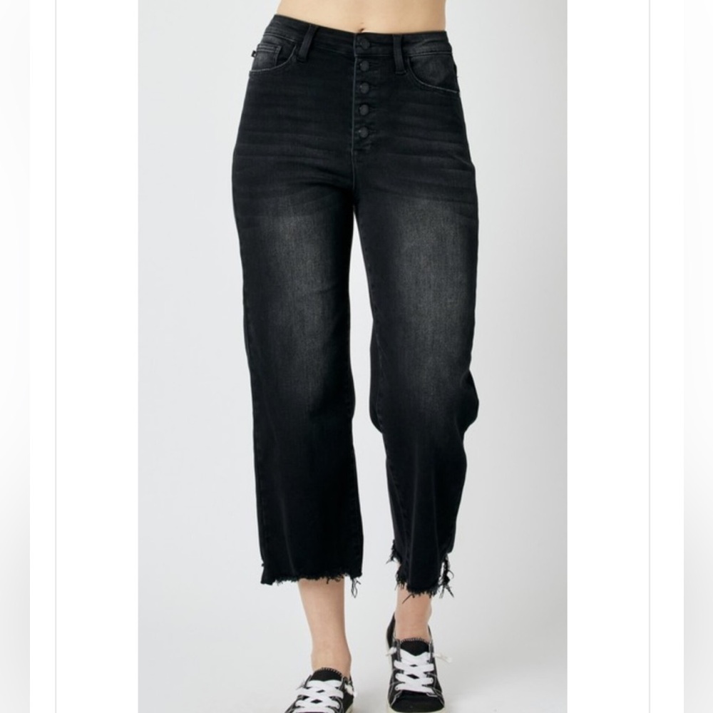NEW Judy Blue Black HW Destroy Crop Wide sz 11/30